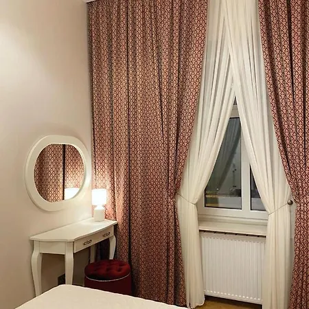 Apartment Grand De Luxe Lviv