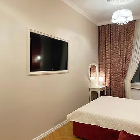 Grand De Luxe Daire Lviv